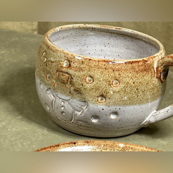 Pebbles Snowman cups and plates - Picture 4 of 8